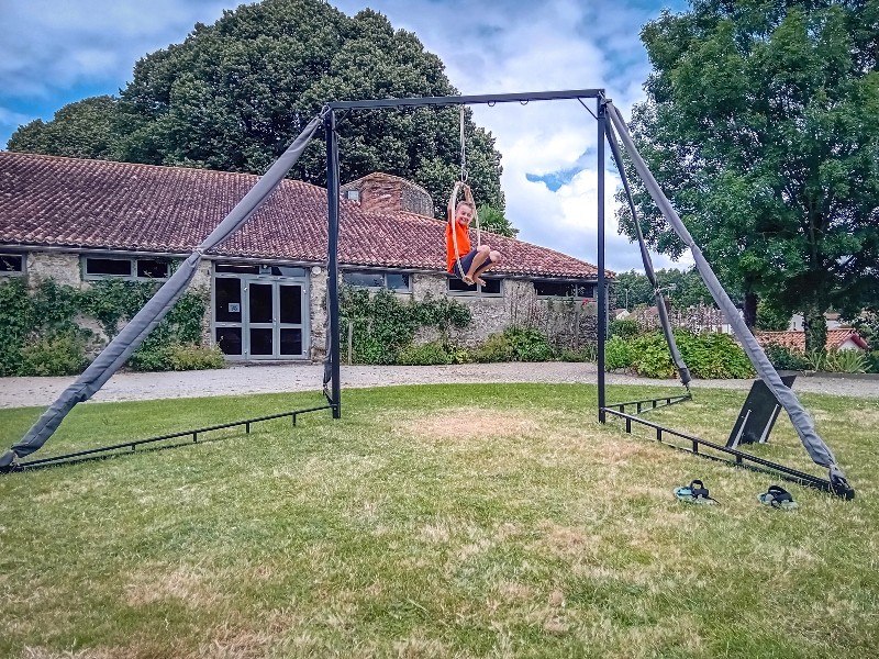 Château d`Apremont leuke circusspellen in de tuin