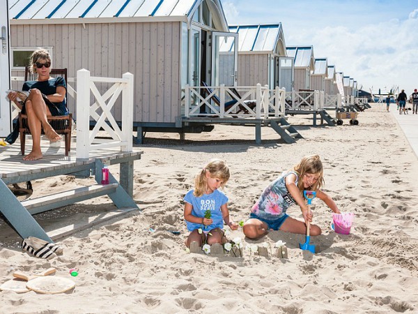 spelen in het zand