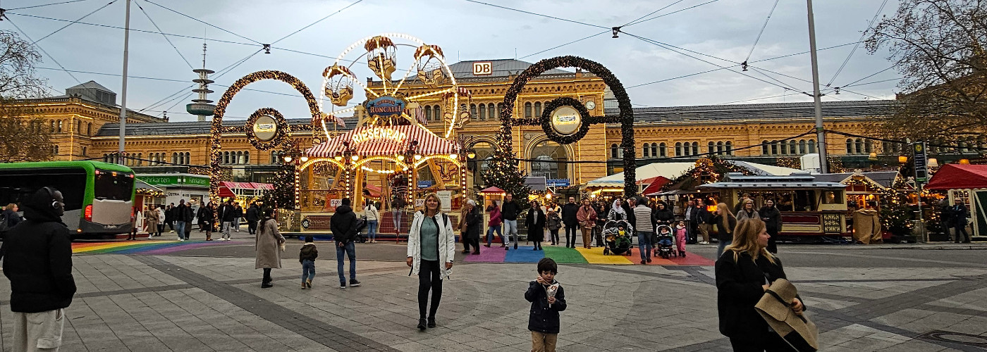 Kerstmarkt bij het station van Hannover