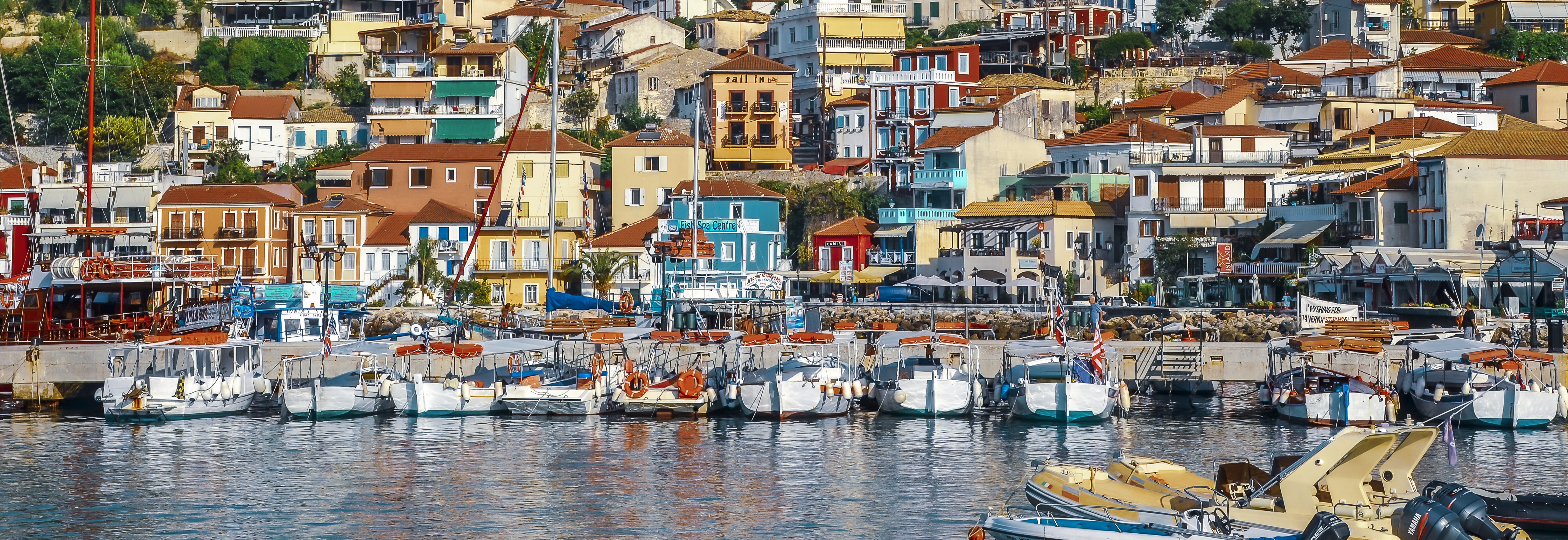 Haven van parga. Foto via Pixabay.