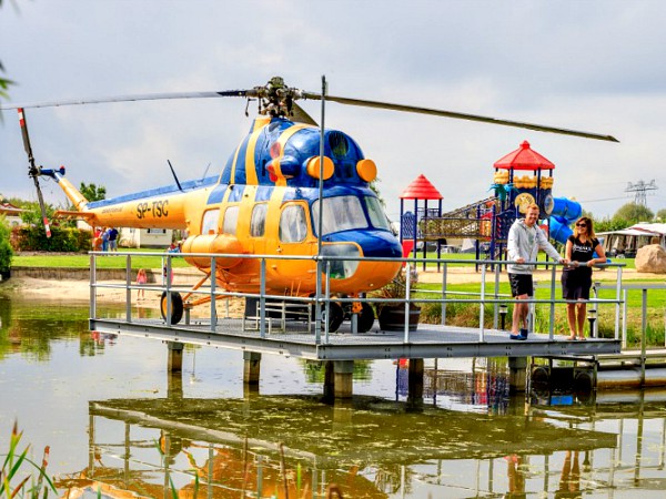 vakantiepark akkertien helikopter