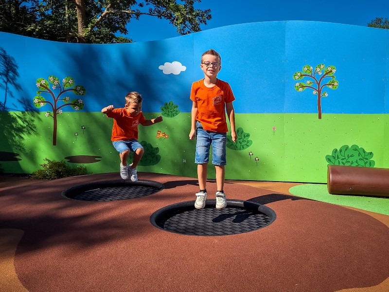 Lekker springen in de 'modderpoelen'