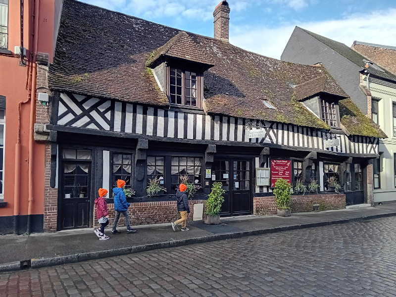 Prachtige oude huisjes in Montreuil-sur-Mer