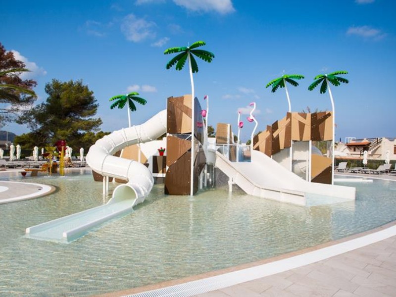 Aap Creatie Bot Kindvriendelijke hotels op Ibiza, met alles wat het eiland mooi maakt