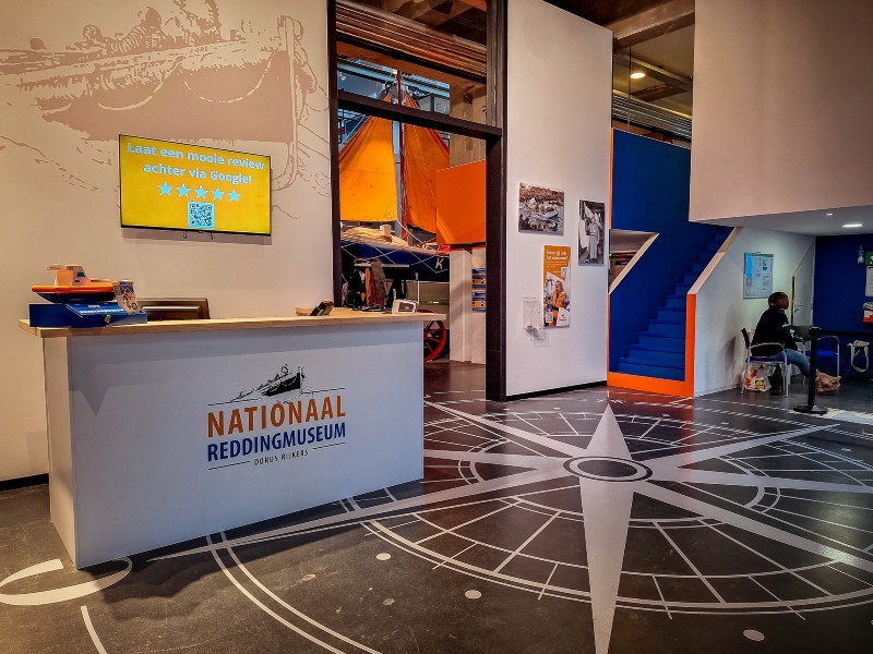 De spiksplinternieuwe entree van het Nationaal Reddingmuseum