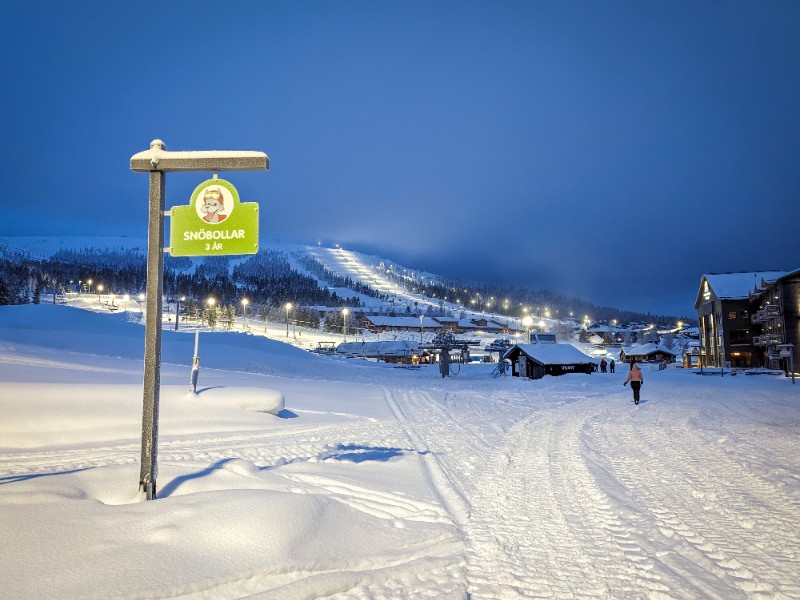 Het kindvriendelijke skigebied Stöten heeft mooie accommodaties onderaan de verlichte pistes verlichte pistes!