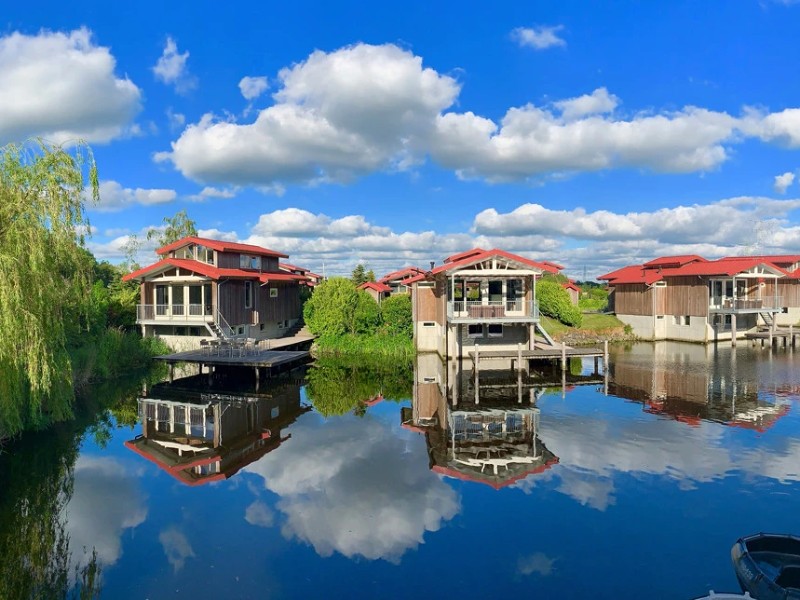 Vakantiehuizen aan het water, op kindvriendelijk Summio vakantiepark Zwart Kruis in Friesland