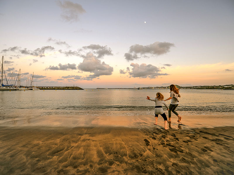 Voja Travel - Strand van praia da vitoria (terceira)