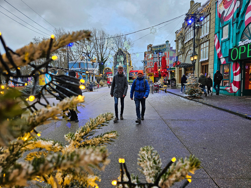 Patrick en Zeb in wandelen op Mainstreet 