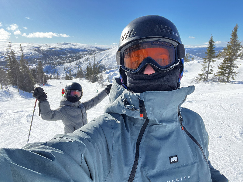 Bovenop de piste in Vemdalsskalet in Zweden