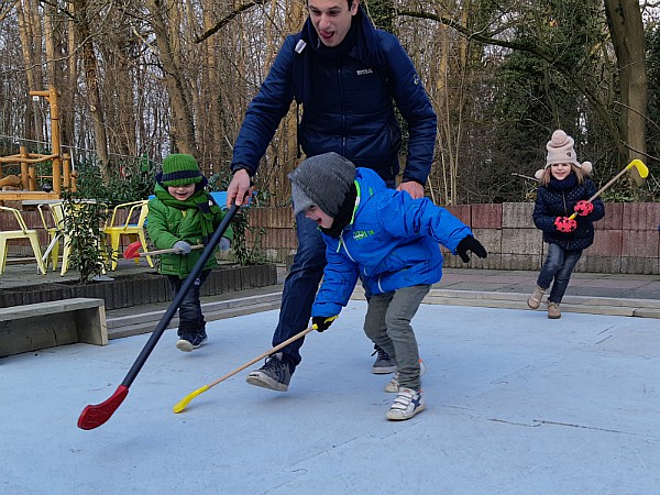 Kersthockey in Sprookjesbos Valkenburg