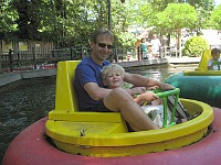 fun in de botsbootjes